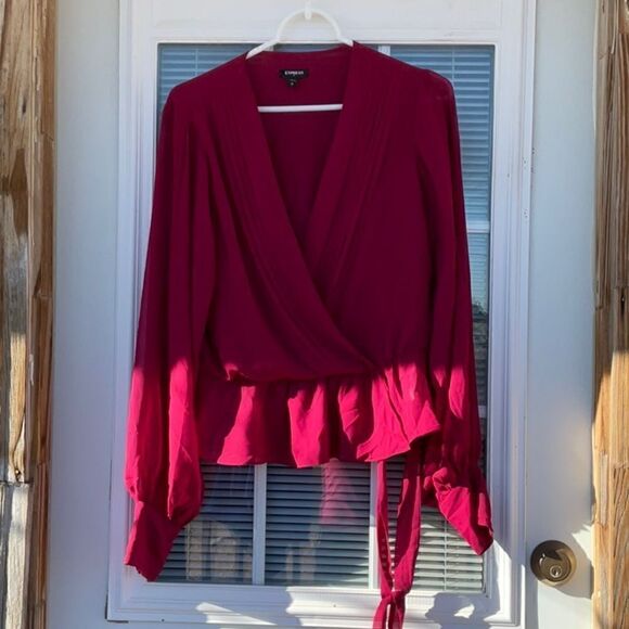 Take 50% OFF- Express Women's Blouse, Size-M - Picture 1 of 8